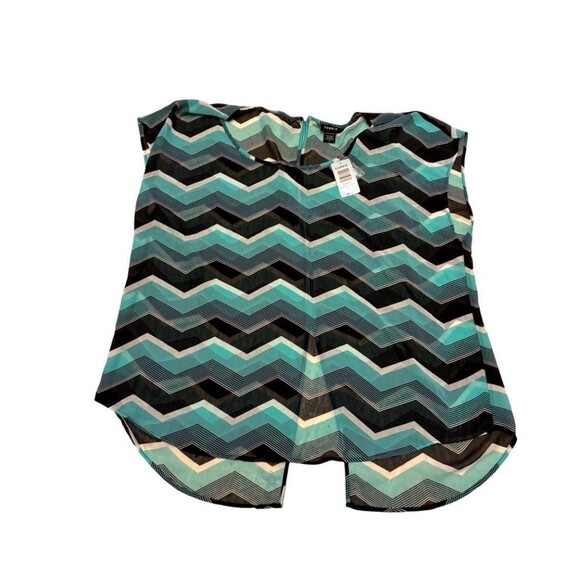 Torrid Women's Blouse Sheer Chevron Pattern Keyhole Button Back Size 2x - Picture 1 of 4